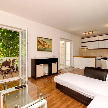 Apartament Family Ina Vodice