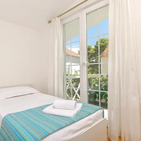 Family Ina Apartament Vodice