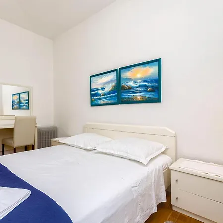 Family Ina Apartamento